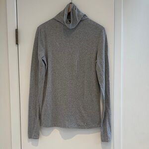 MICHAEL Michael Kors Women’s Gray Long Sleeve Turtle Neck 95%cotton,5%Spandex